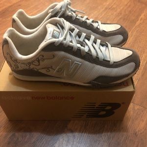 New Balance Size 7